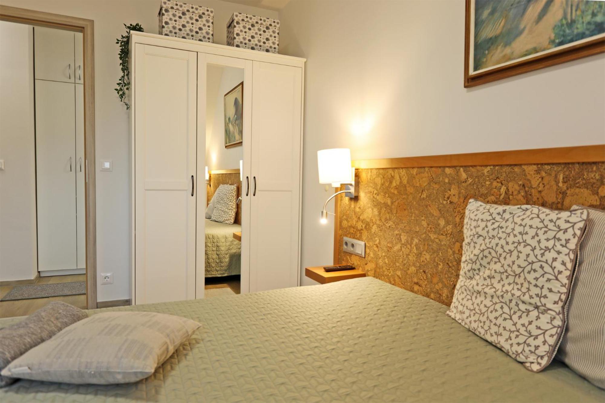 Atrium Apartman Heviz Mit Panoramaterrasse Und Tiefgarage Luaran gambar