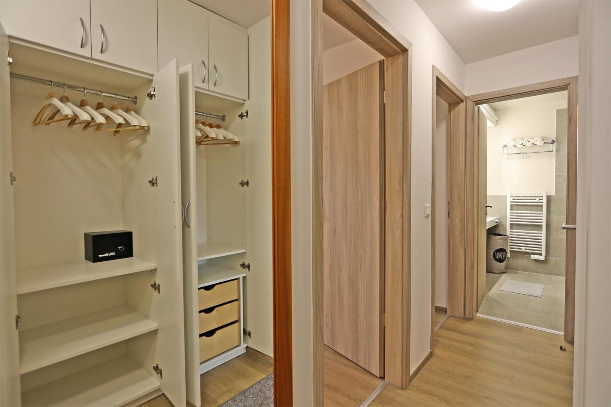 Atrium Apartman Heviz Mit Panoramaterrasse Und Tiefgarage Luaran gambar